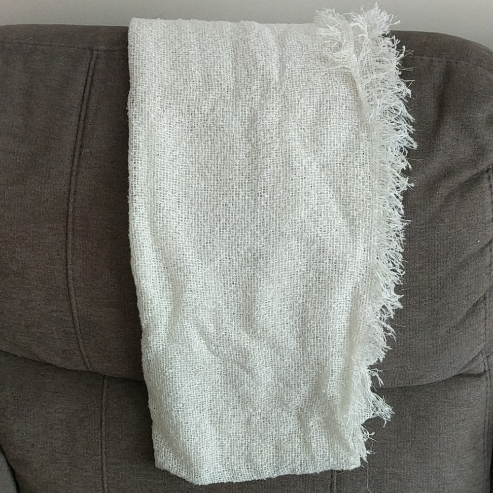 White Infinity Scarf - Picture 2 of 2